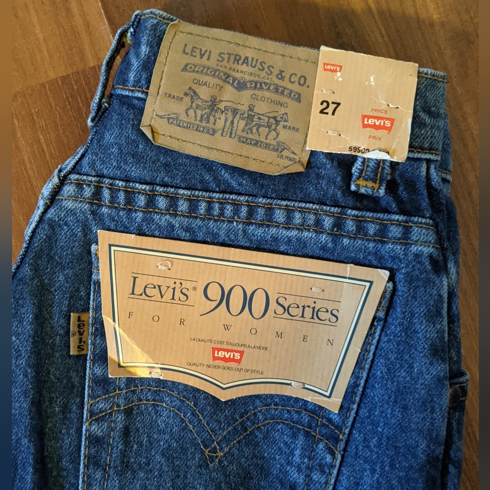 Levi's 900 Series High-Rise Women’s Jeans - Blue